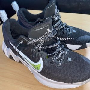 Nike Giannis Immortality 1 Sz. 10.5